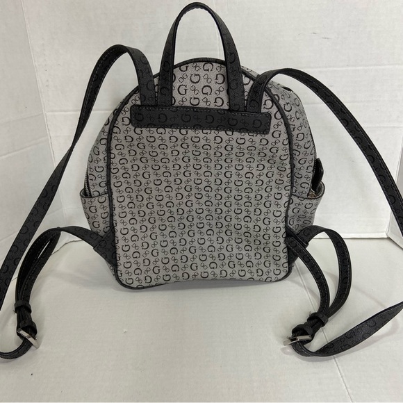 Guess Gray Signature Backpack Purse Bag - Picture 7 of 10